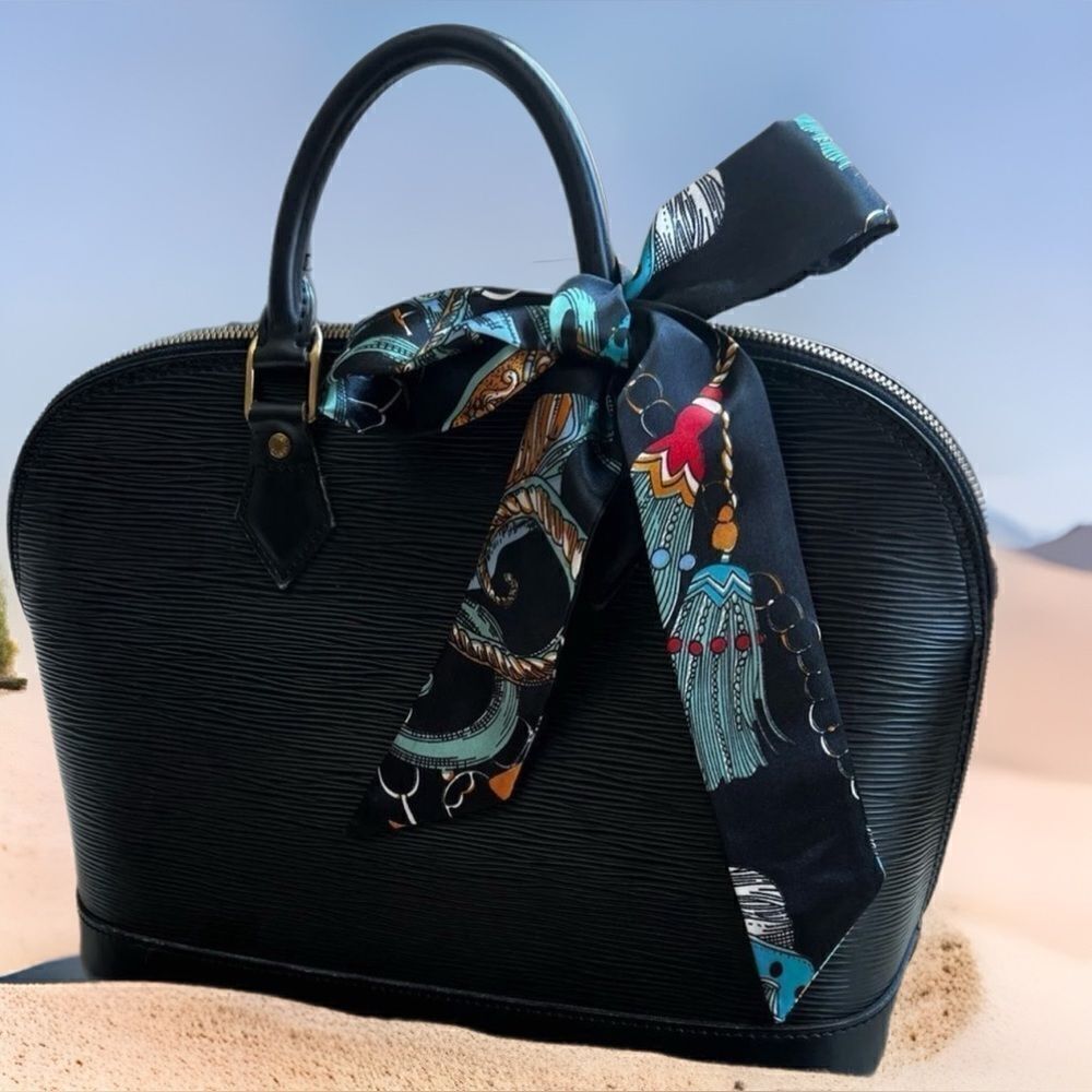 AUTHENTIC LOUIS VUITTON ALMA in Black Epi Leather